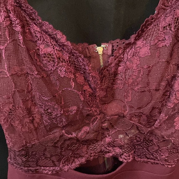 Orange Kiss burgundy lace bodysuit - Picture 2 of 4